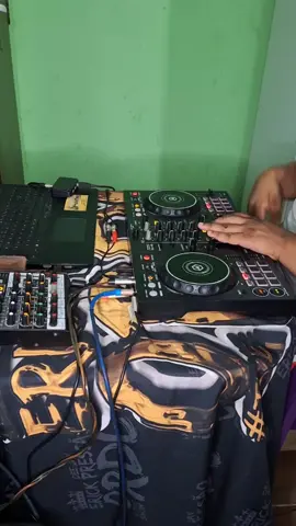 MAPEAMENTO DA DDJ 400 COM EFEITO NO MIC E NOVOS EFEITOS DE PAD! 🔥 #fyp #fy #f #djs #rockdoido #viral #manosaparelhagem #paraense #aparelhagemsonoradopará  #mapeamentos 