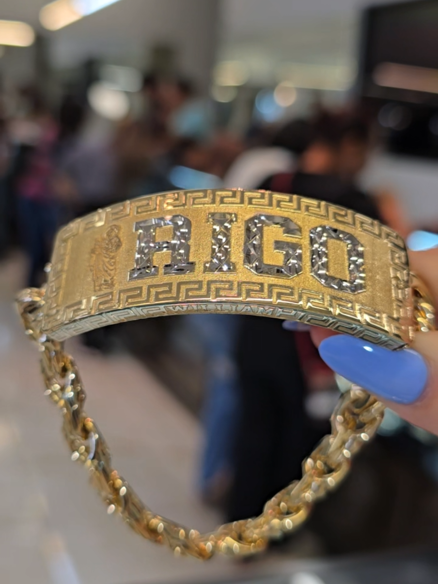 @TAMAYOS THE BIG STORE @TAMAYOS THE BIG STORE @TAMAYOS FABRICA DE ORO @tamayoshoustonoficial #tamayos #gold #oro #tamayosfabricadeoro #viralvideo #tamayosbrownsville #brownsvilletx #nowopen #956 #wepricematch #corridos #chinolink #esclava 