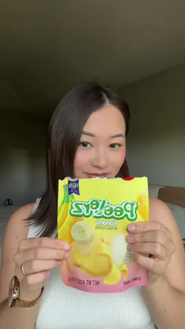 Funnest candy ever! You’re kids would love it. My mom thought this was a joke 😆 #amos #amoscandy #peelerz #bananas #gummy #peelablegummy 