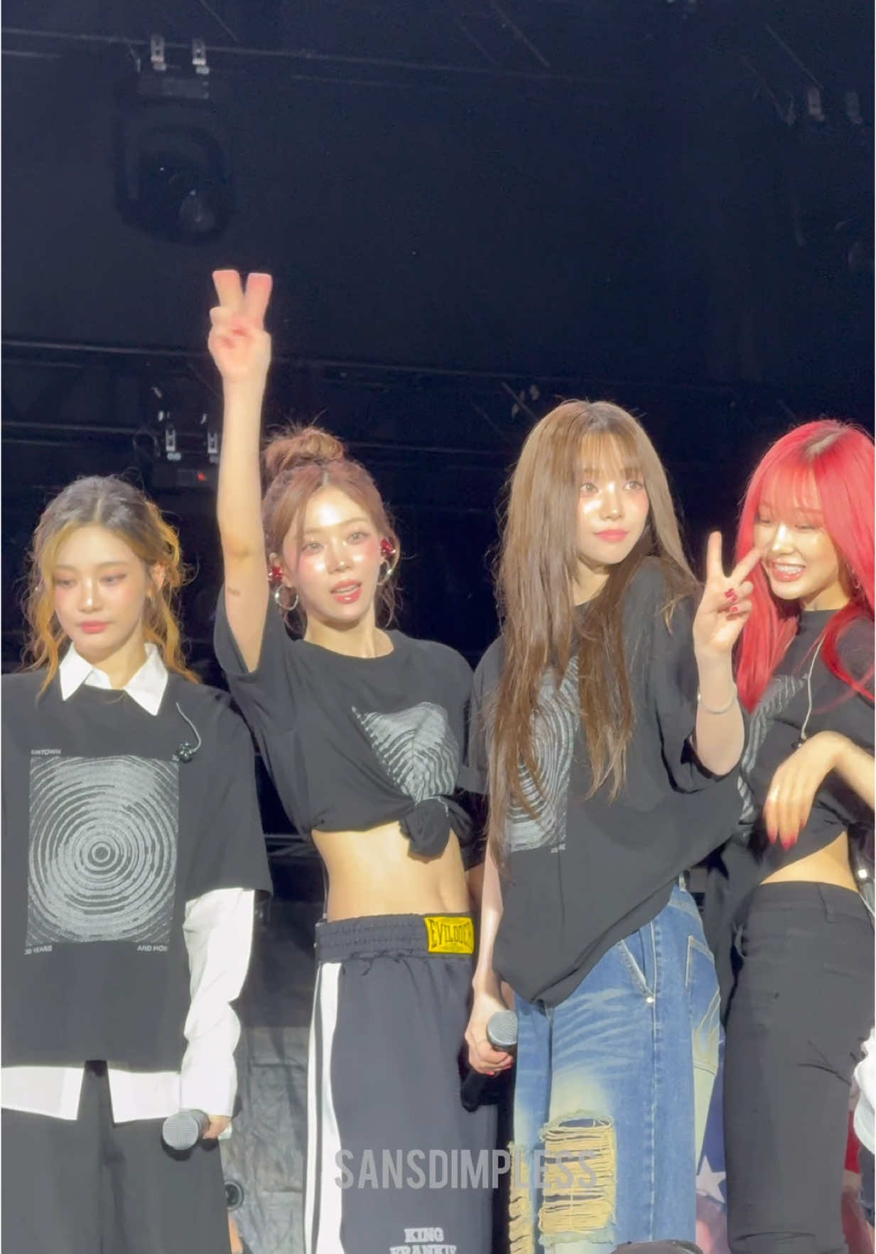 pretty girls pretty girls  #aespa #æspa #에스파 #Karina #카리나  #NINGNING #GISELLE #지젤 #ジゼル #WINTER #윈터 #AUDIZ  #SMTOWN_LIVE_LA #SMTOWNLIVEINLA #SMTOWNLA #fyp #kpopfyp #kpop @aespa official 