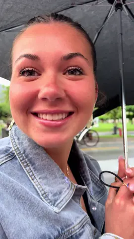 Elisheva's making me go paragliding 😳 #exchangestudent #raining #tiktok #travel #dinner #chilly #friends #switzerland #europe 
