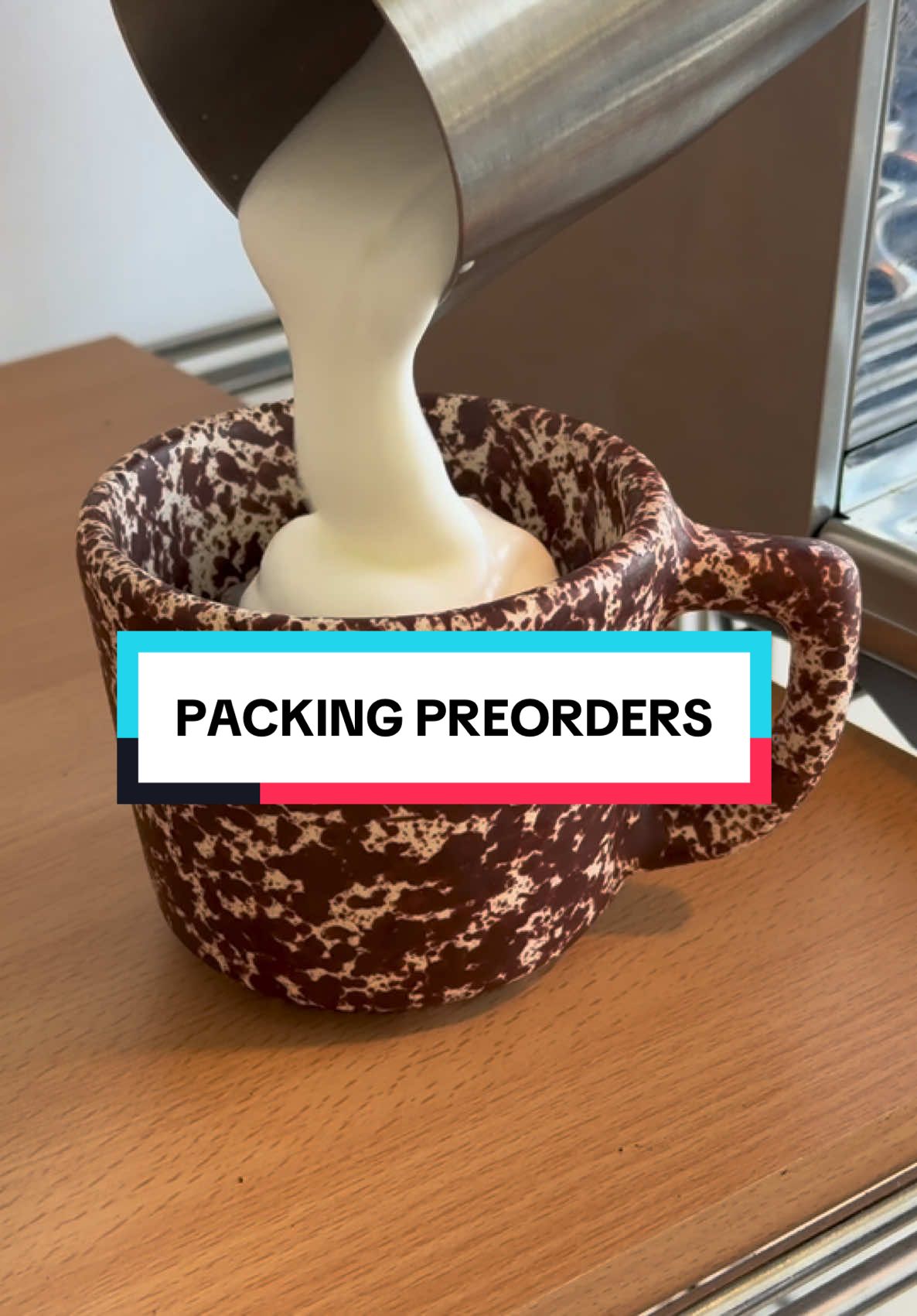 burgundy is back!!☕️and looking better than before #SmallBusiness 