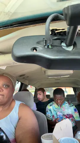 Afterschool drinks cause it’s 🥵 in Texas!! #kidsoftiktok #autism #adopted #autismawareness #fyp #fypシ #fypシ゚viral #family #blessed #specialneeds #motherhood #christian #familytime #blendedfamily #BlackTikTok #mom #dinner #Siblings #sandwich 