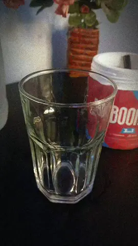 💥 Como tomar a Creatina 3 em 1 Big Boom do jeito certo?  Vem comigo no passo a passo e veja como apenas um minuto pode transformar sua rotina: 1️⃣ Acrescente 200ml de água no copo da sua preferência.  2️⃣ Pegue 2 scoops da sua Big Boom (o medidor vem dentro dela, é só colocar ele cheio duas vezes).  3️⃣ Agora é só misturar e ser muito feliz! ✨ Com creatina, BCAA e colágeno, a Big Boom te ajuda a construir o corpo dos seus sonhos com saúde e energia. Pra alcançar os resultados que você quer amanhã é preciso cuidar do seu corpo hoje, não deixe pra depois! 💌 Tem dúvidas? Me chama aqui nos comentários ou manda uma mensagem! #bigboom #comotomar #passoapasso #creatina #creatinarosa #3em1 #bcaa #colágeno 