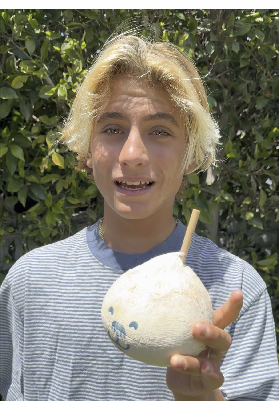 Fresh young coconuts are such a fun snack after surfing 🥥 🏄🏼‍♂️ 