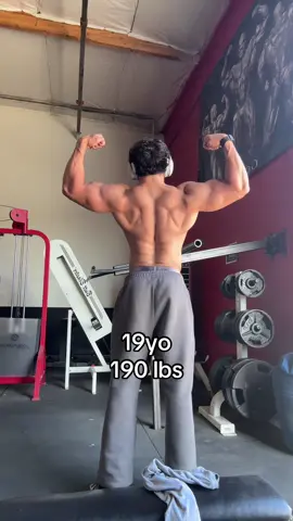 wait I’m goated #fyp #gym 