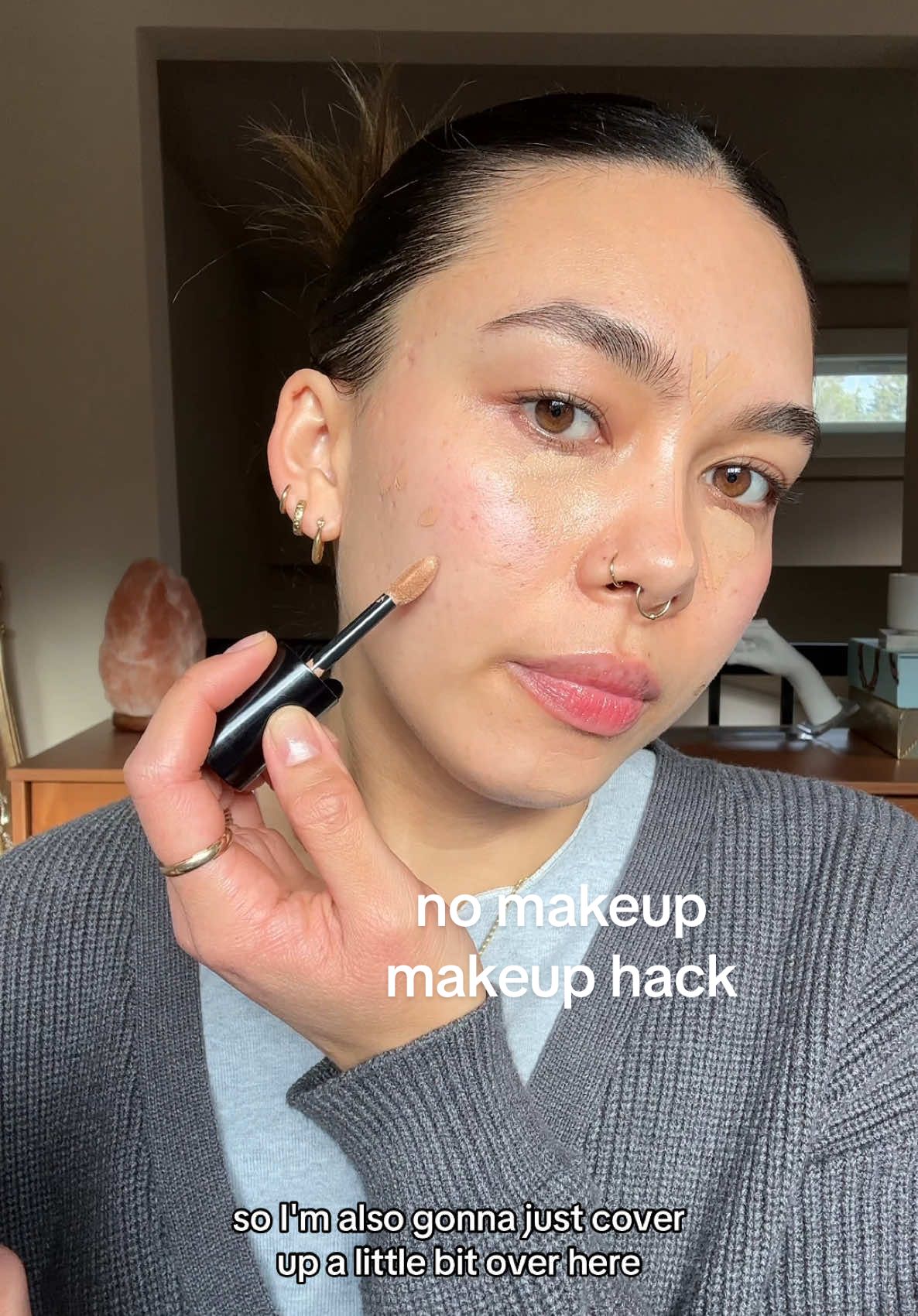 One of my fav no makeup makeup hacks 🙂‍↕️♥️ using @Armani beauty luminous silk concealer 😚 #armanibeauties #concealer #armanibeauty #concealerhack #nomakeupmakeup #giftedbyarmani 