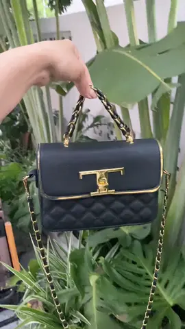 Túi này sang lắm luôn í chời , 2 màu đen và trắng #shoptui37 #xuhuong #xuhuongtiktok #tuixachquangchau #tuideocheo #tuixachcaocap 