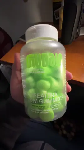 Você toma creatina? Creatina em gummies sabor Maçã Verde. Muuuito prática e saborosa. #tiktokshopchegou 