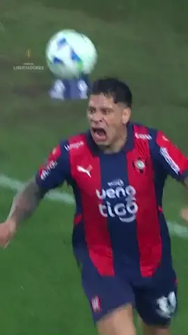 ¡El primero del partido! Iturbe marcó un golazo y así festejó el 1 a 0 de #CerroPorteño ante #SportingCristal 🙌 #Libertadores #TikTokDeportes #GloriaEterna 