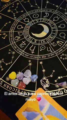 El amor llega para los solteros y solteras de capricornio en mayo... #capricornio♑️ #signoszodiacales #tarot #lecturadecartas #lecturadetarot #capricornio  #amor 