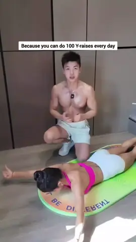 Sitting too long leads to a hunched back, sagging face, and double chin. #sitting #long #face #sagging #tips #Fitness #excersice #body #healty #heltylifestyle #vairl 