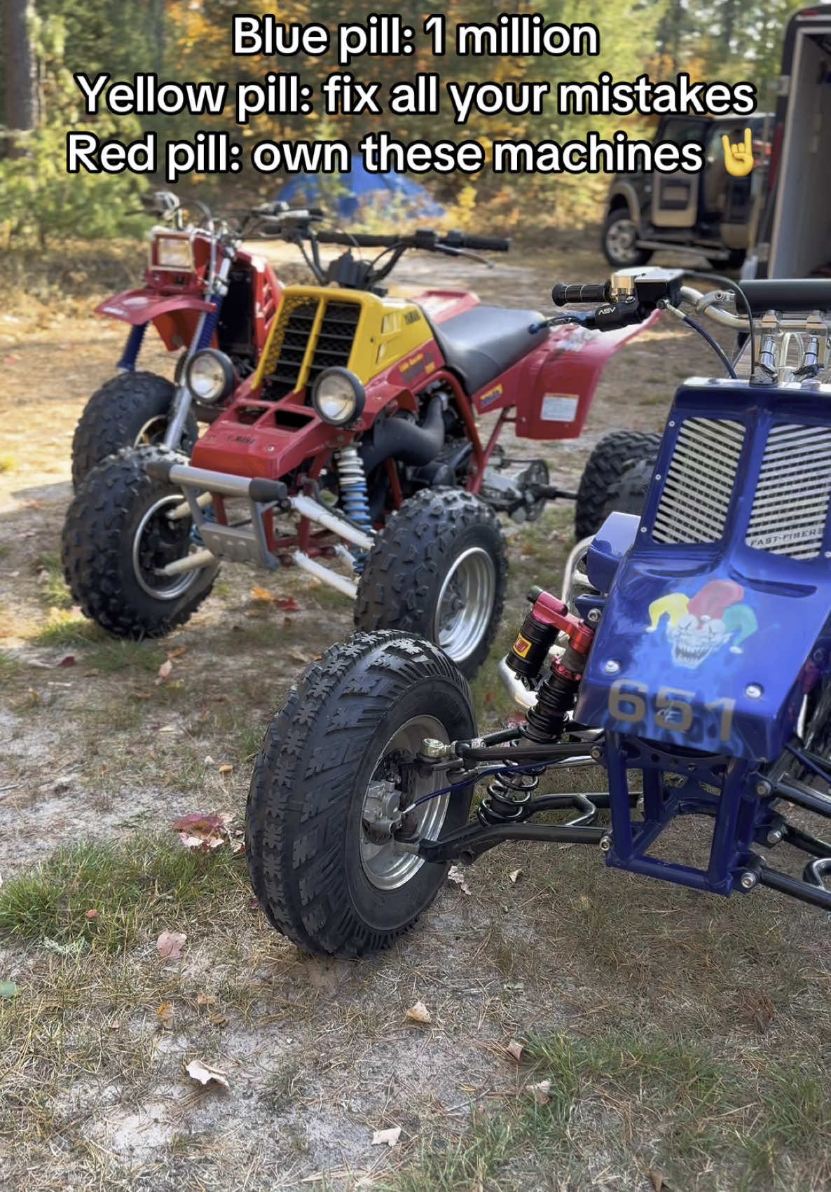 Which one you slappin down the gullet? #yamaha #banshee #honda #atc250r #atv #threewheeler 