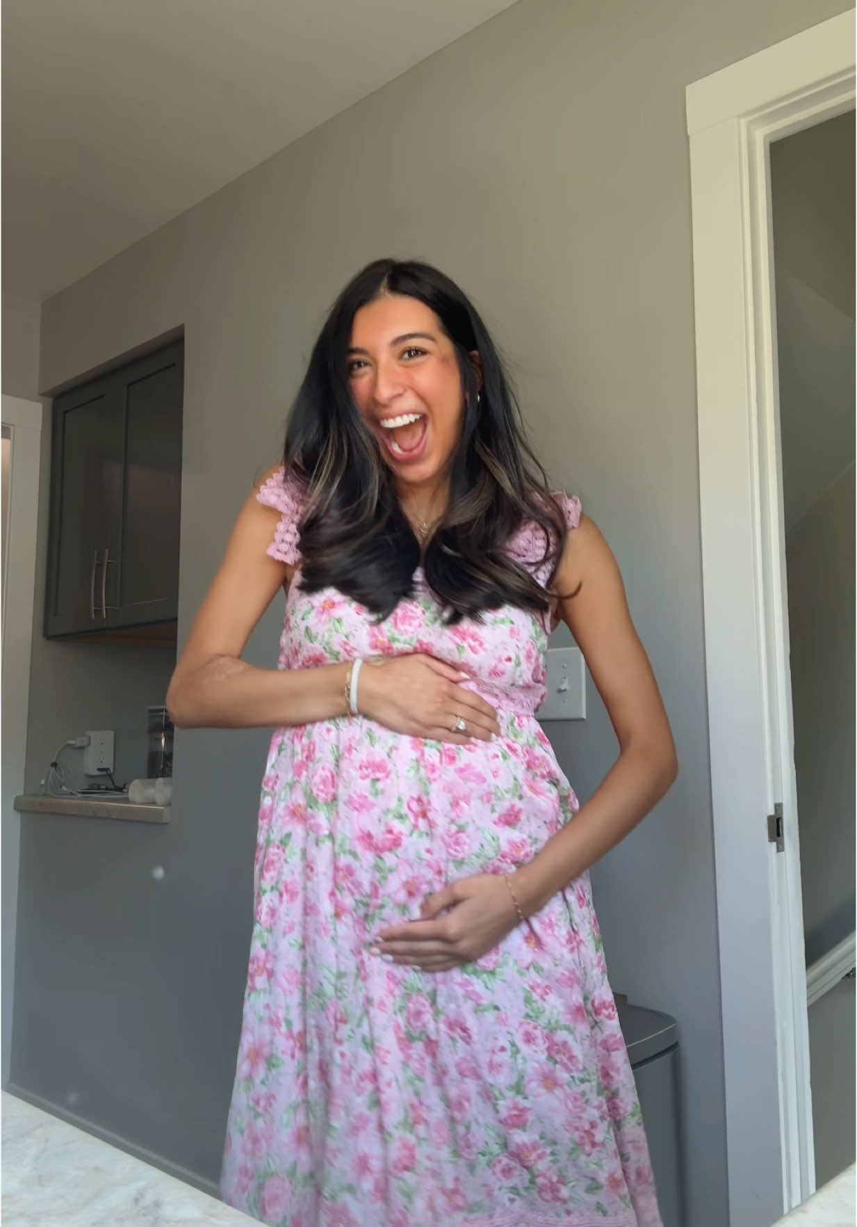 HAPPY MOTHERS DAY TO ME😭😭😭😭 this time next year I’ll have a sweet little one I could cry 