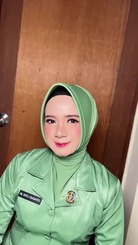 Pendamping Wisuda Praspa . . Terimakasih kk Suci . . #makeupbandung #makeupbandungmurah #muabandung #makeupbandungtimur #muabandung #muabandungtimur #makeupartist 