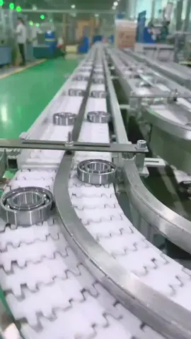 vòng bi bạc đạn XLZY với quy trình sản xuất đồng bộ, tiên tiến đã có mặt trên khắp thị trường Việt Nam với đủ loại mẫu mã, kích thước. Liên hệ để đặt hàng ngay #vongbi #vongbibacdan #bacdan #kithuat #maymoc #contruot #conlan #xuhuong #linhkien #maymocvietnam