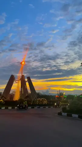 Masjid yg mempunyai menara 99 meter🕊️ #asmaulhusna99 #asmaulhusna #masjidislamiccenter #pasirpangaraian #pasirpangaraianrohul #rokanhulu #riau 