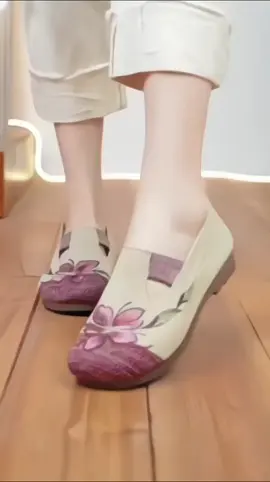sepatu slip on wanita yang keren, nyaman, dan murah meriah #sepatu #sepatuwanita #sepatumurah #fyp #fypage #fyppppppppppppppppppppppp #fypシ゚ #fypp #viral #viralvideo #viraltiktok 