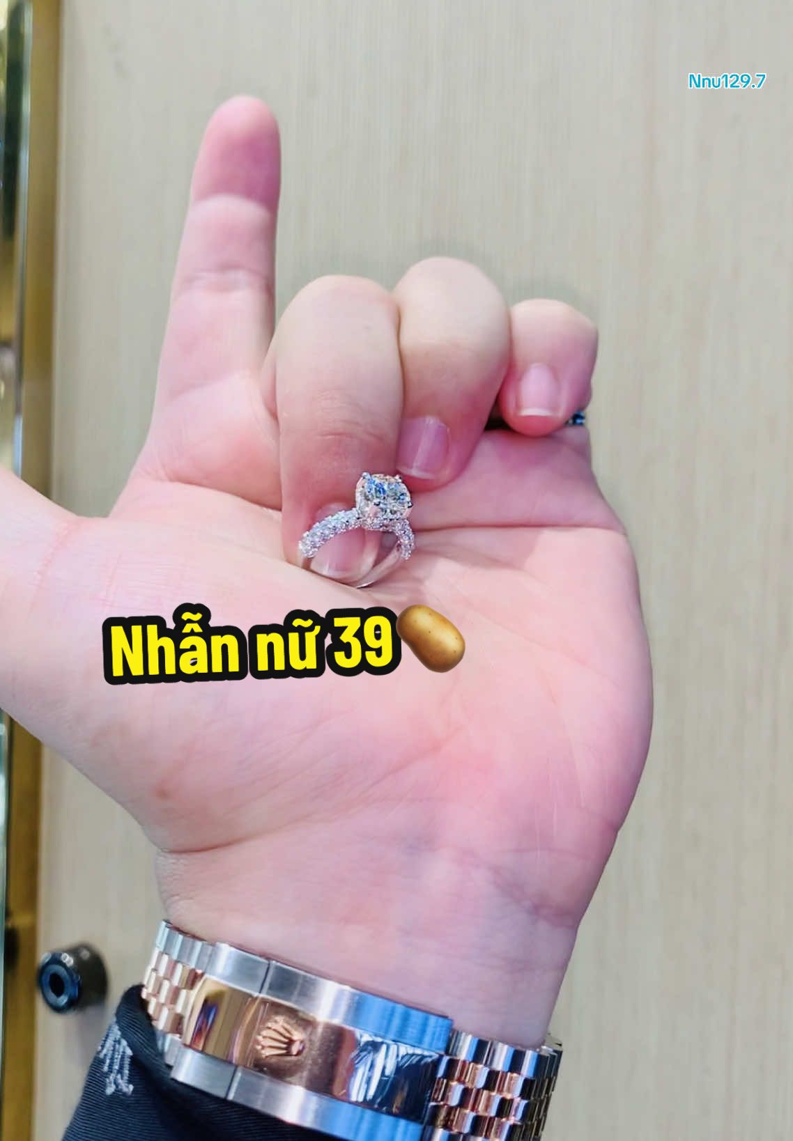 Nhẫn nữ kim cương đơn giản nhẹ nhàng và sang trọng tại #TamLuxury #tamluxurydiamondjewelry #nhannu #kimcuong #trangsuc #blingbling #xuhuongtiktok 
