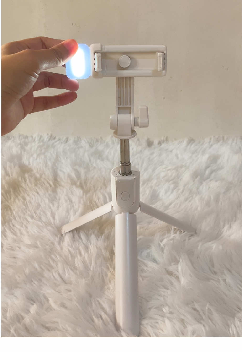 Affiliates must have this 4 in 1 selfie stick with fill light ✨ #selfiestick #phonetripod #phonetripodstand #tripod #tripodwithremote #tripodwithlight 