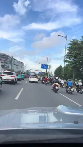 Sài Gòn giờ cao điểm#dvdlnguyễnđồngbp #xedichvuduclieu #93binhphuoc #saigon 