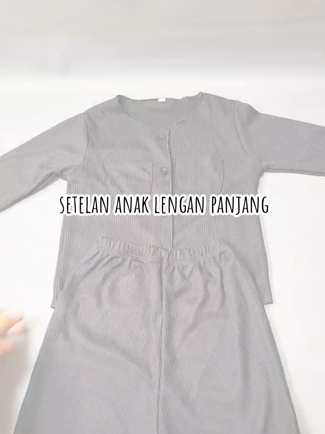 wajib banget punya setelan ini bahannya bagus bangett #setelananak #lenganpanjang #bajuanak #oneset #xyzbca #tiktok #viral #fyp 