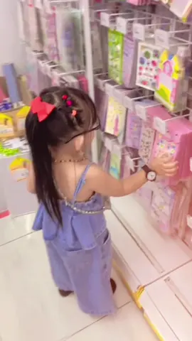 #trending #fyp #masyaallahtabarakkallah #allahhummabarik #inspirasioutfit #outfitanakprempuan 