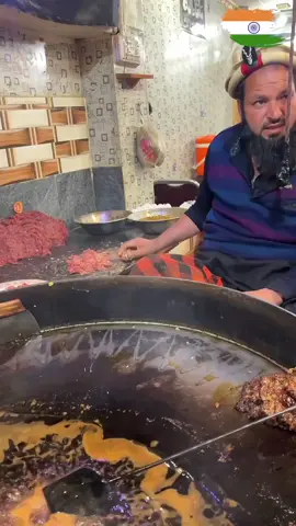 COMO QUE LOS GATOS DE LA INDIA SON RAROS 🐀 #comida #viralvideos #laindia #españa #ratatouille #comidacallejera #paratii #chiclayo 