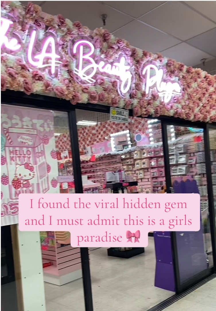 📍3100 E Imperial Hwy Lynwood CA 90262 (unit #Q8)  #parati #lynwoodca #losangeles #thelabeautyplug #hiddengems #viral #viralvideo #fyp #foryoupage #foryoupage #girls #pink #makeup #lululemon 