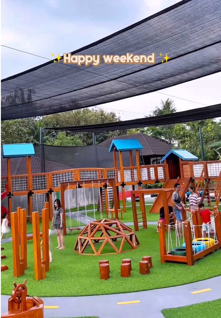 Mumpung masih soft opening, yuuuk cobain tempat main playground terbaru di salatiga. Area playground outdoor yg dirancang full kayu bisa melatih anak2 untuk mengembangkan kemampuan koordinasi fisik dan motoriknya lho. Kemampuan kognitif dan emosional nya juga bisa dilatih melalui permainan brakiasi yg kami sajikan di area playground outdor @4clover.playpark 🥰 . . #CapCut #longweekend #playgroundmurah #playgroundcafe #holiday #woodenplayground #4cloverplaypark #playgroundsalatiga #kopisalatiga #nongkrongdisalatiga #jelajahsalatiga #happyholiday #fyp #cafeplayground #kidsfriendly #salatigahits #salatigaviral #jalanjalankesalatiga #coffee #playgroundoutdoor #playgroundaesthetic 