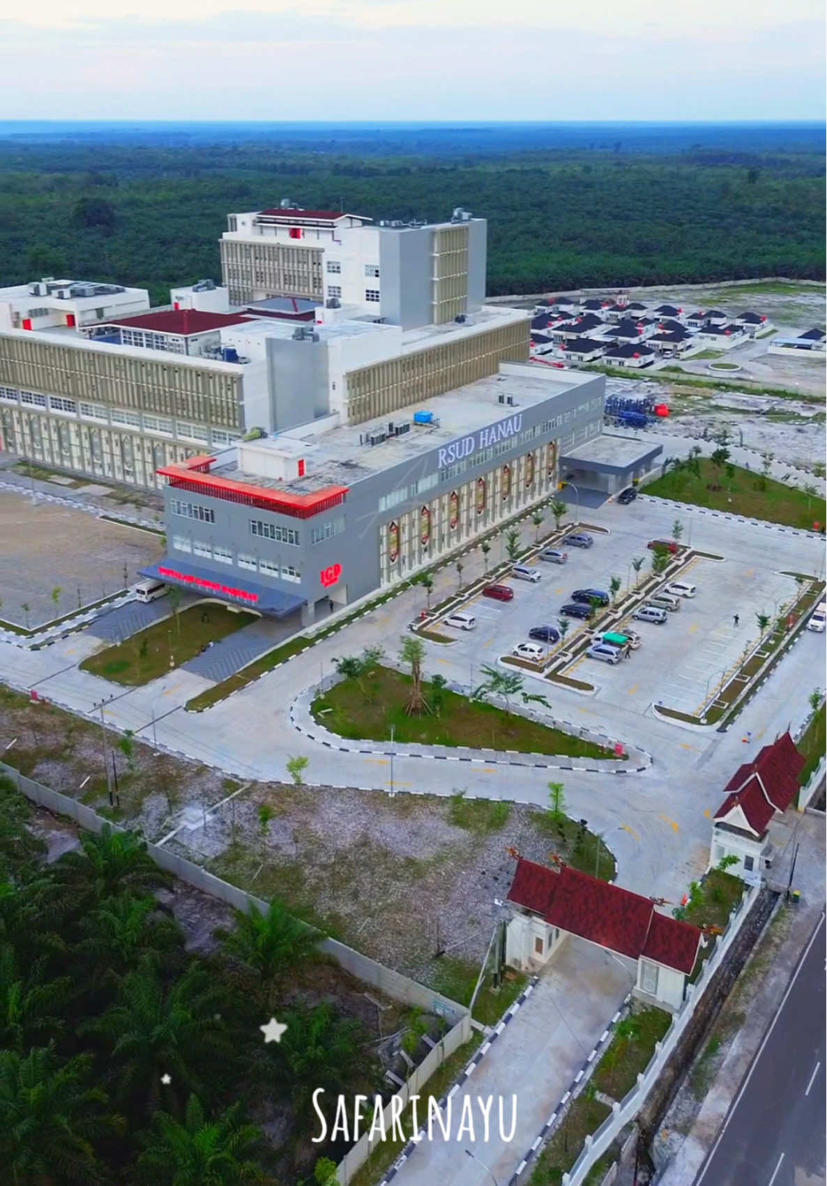 Bukan sekadar tempat penyembuhan, tapi juga ruang yang menenangkan jiwa 🫶🏻 beautiful view RSUD Hanau  🎥 @Andre wijaya 