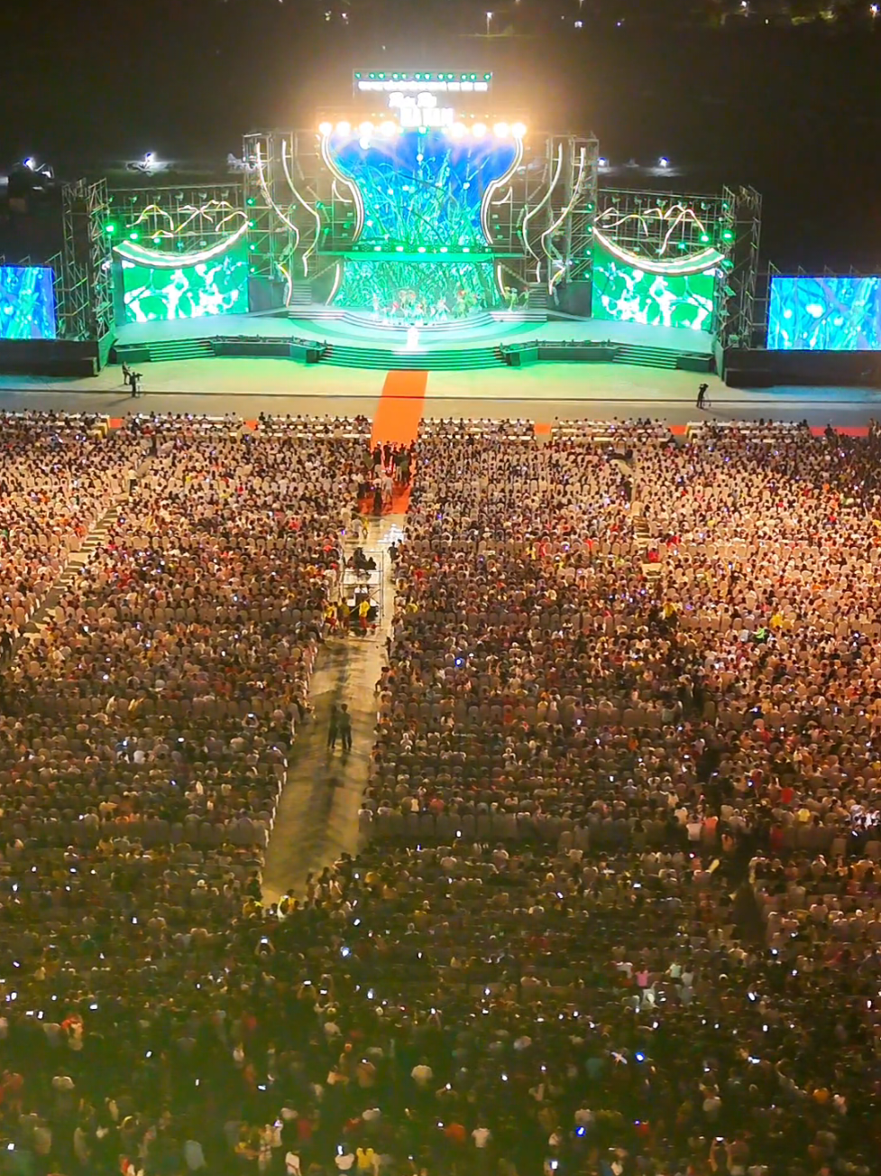 Sun Urban City - Rực rỡ Hà Nam 2025 #xuhuong #xuhuongtiktok #fyp #sunmegacity #hanam #sunurbancity #sunurbancityhanam #sunproperty  #rucrohanam2025 #nhacnuocsunurbancity #phaohoasunurbancity #congvienlehoisunhanam #tranvanbacbatdongsan 