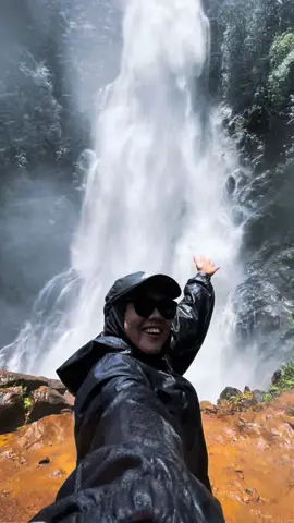 The second tallest waterfall in sabah 💦📍 #tawaiwaterfall #hikingadventures 