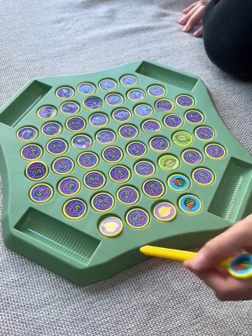 Bộ đồ chơi lật cờ luyện trí nhớ cho bé. #bodochoilatco #dochoilatco #latcoluyentrinho #dochoichobe #dochoithongminh 