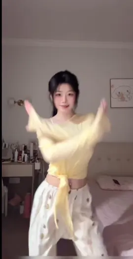 Bánh mì ram ram 😝😝 #xuhuong #vairal #douyin #dance 