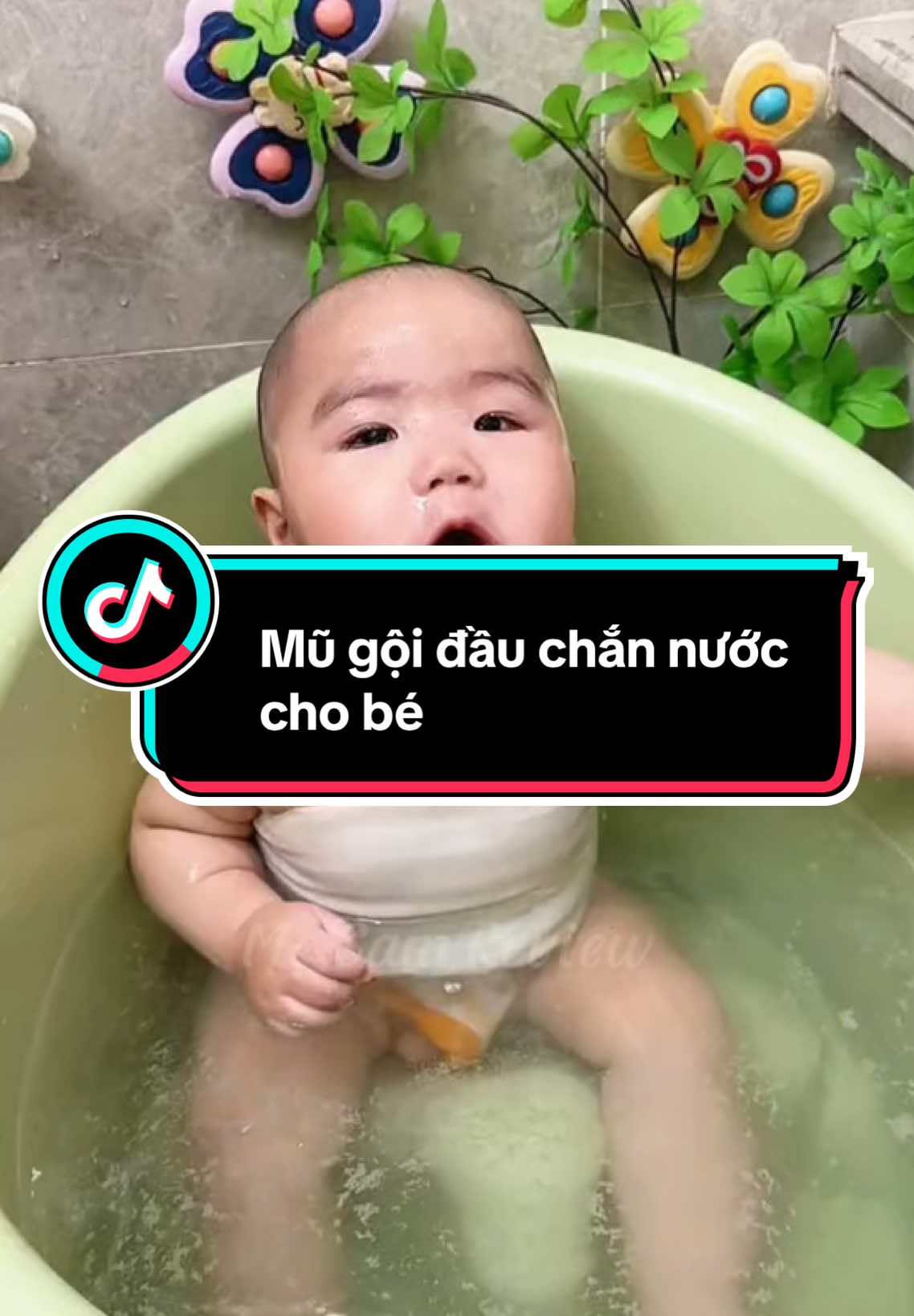 Mũ gội đầu chắn nước cho bé #reviewmevabe #chamcon #nuoicon #mugoidauchobe #xuhuong 