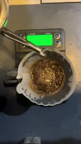 Sebuah proses yang panjang untuk rasa yang sempurna #manualbrew #astetic #asmrsounds #v60 #barista #alatkopi #coffeeaddict #WIBGAJIAN #pourovercoffee 