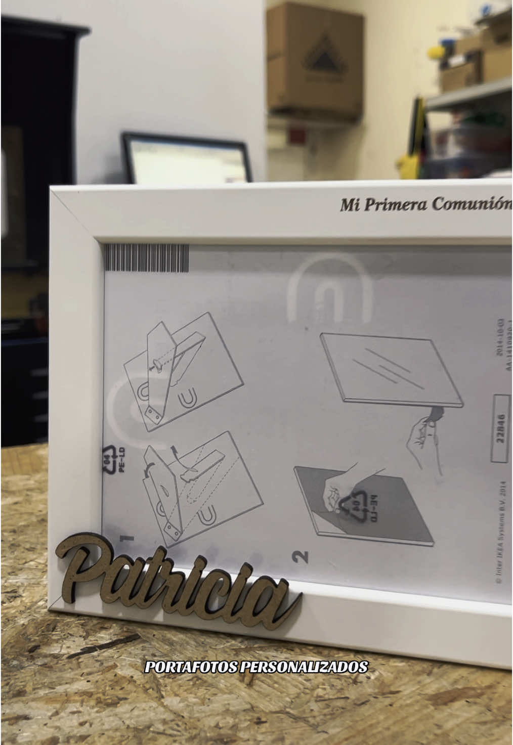En Cayetano Todo Impresión, creamos portafotos únicos con nombres en madera, perfectos para comuniones y todo tipo de eventos  Personalización con nombres en madera* Opcional: grabado a láser para un toque exclusivo Diseño elegante y original para recuerdos inolvidables . . #CayetanoTodoImpresión #PortafotosPersonalizados #Comuniones #EventosEspeciales 