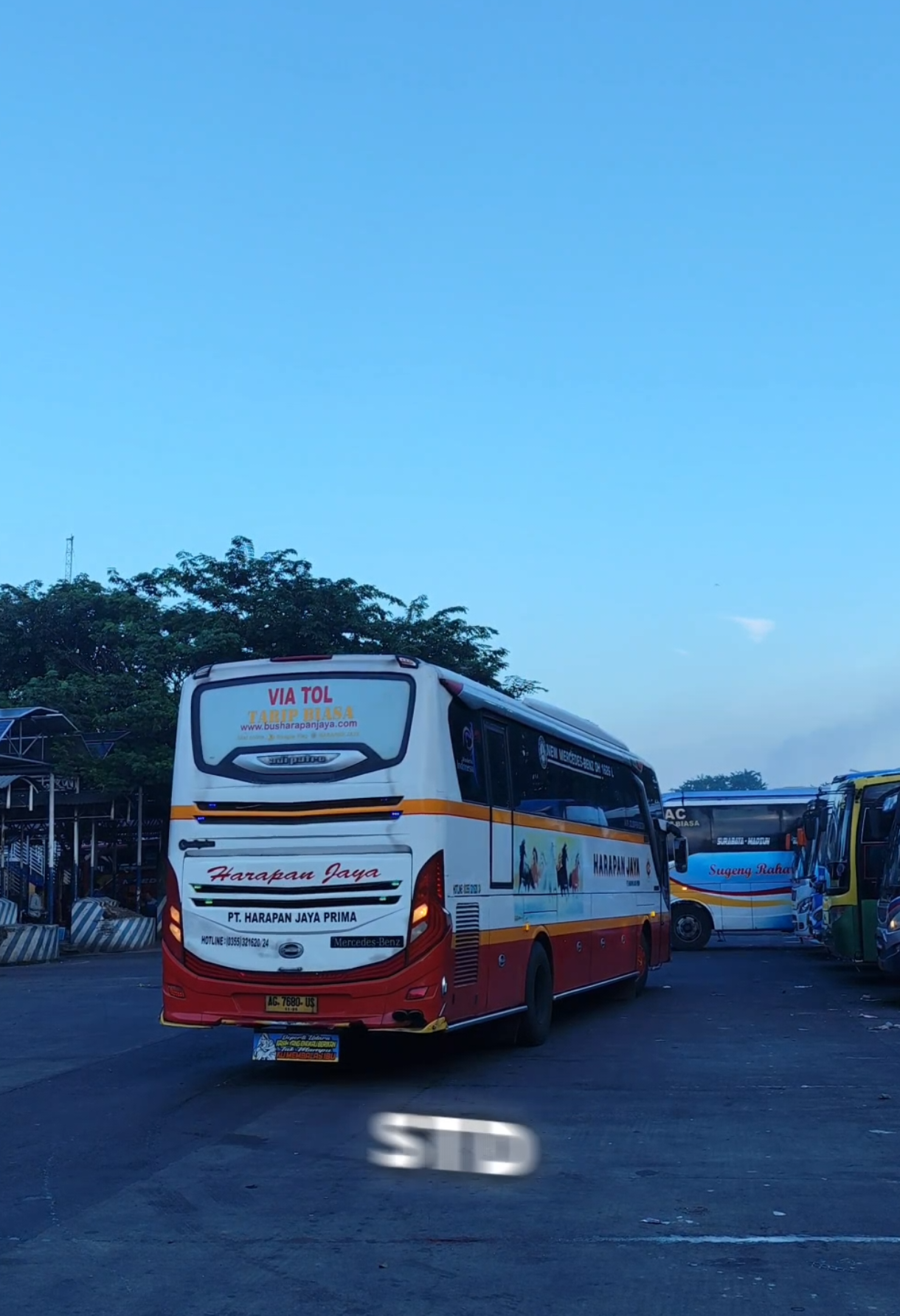 Sein kejang nya mas 😀 @yheyhe0188  @Bus Harapan Jaya Official  #harapanjayamania  #ptharapanjayaprima  #bungurrace🏁 