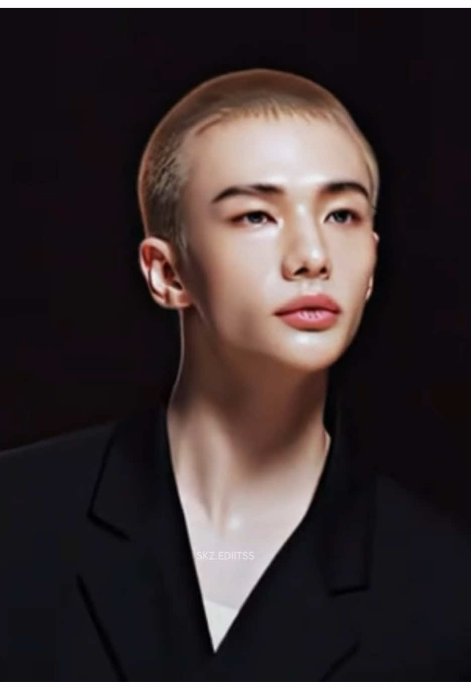 #HYUNJIN |: so seductive 🙏  ( #fyp #edit #edits #skz #straykidsedit #hyunjinedit #hyunjinskz )