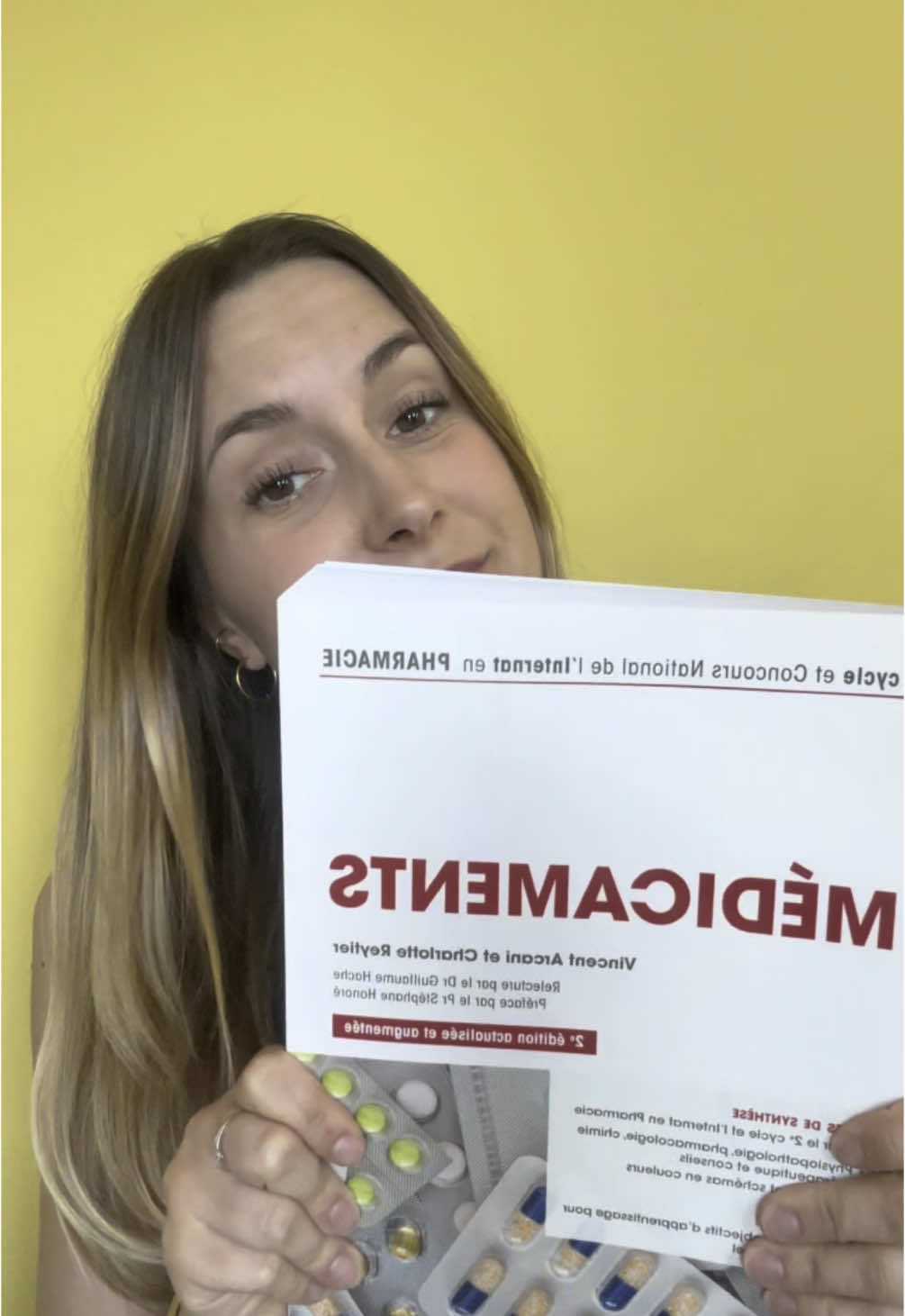 JEU CONCOURS  Merci à @Éditions Med-Line 😉 Abonne toi, Like, Commente la vidéo 😋 #pharmacie #pourtoi #concours 