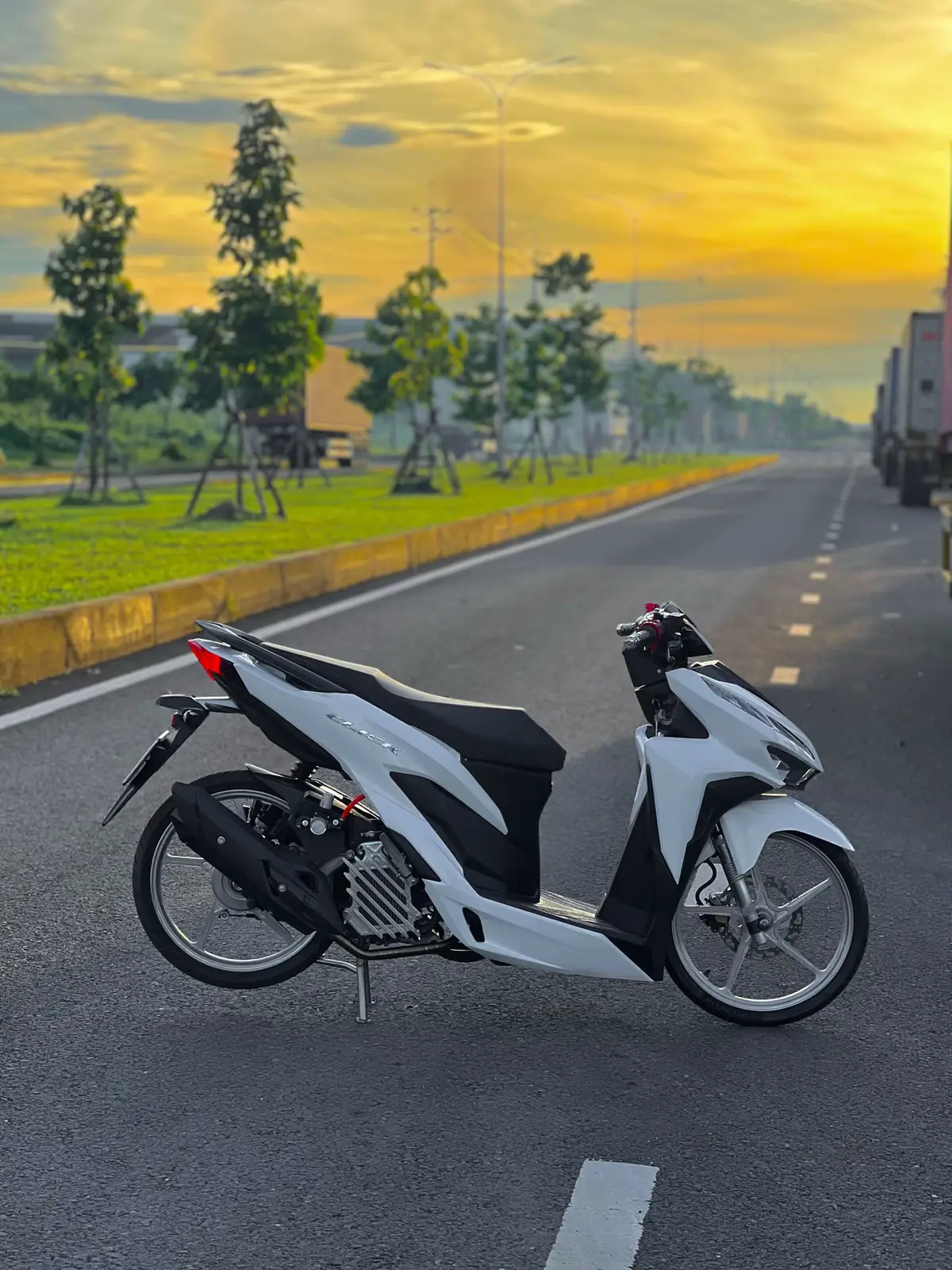 Ráng đi mâm tẩy vài hôm ,mốt sơn bạc hyper 🥹