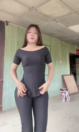 လျှောက်ကတယ် ဘာညာပေါ့🤭🍑#ဖားကန့်ကျောက်စိမ်းမြေ🏔️ #myanmartiktok🇲🇲🇲🇲 #foryoupage #fyp 