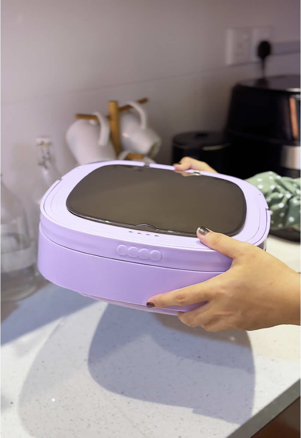 Baju baby, stokin, seluar dalam semua settle! Mesin comel ni, tapi power dia bukan main! Lipat boleh, angkut senang, cuci bersih berkilat. #MesinBasuhMini #WashingMachineMalaysia #MesinBasuhLipat #PortableWasher #MesinBasuhViral #BasuhBajuSenang #MiniWasher #TravelEssentials #BarangViralTikTok #CuciSenang #BasuhBajuAuto #BasuhBajuCepat #BasuhBajuTravel #MesinBasuhRumahSewa #BarangViralMalaysia #ViralTikTokMY #BarangMurahBerguna #LaundryHack #HouseholdHack #PortableLaundry #WashingHack #TikTokViral2025 #MiniHomeAppliance #BasuhBajuMudah #BarangTravelBest #BasuhMudahCepat #CuciTanpaStress #LaundryGadget #BasuhPakaianKecil #BarangTikTokMalaysia”