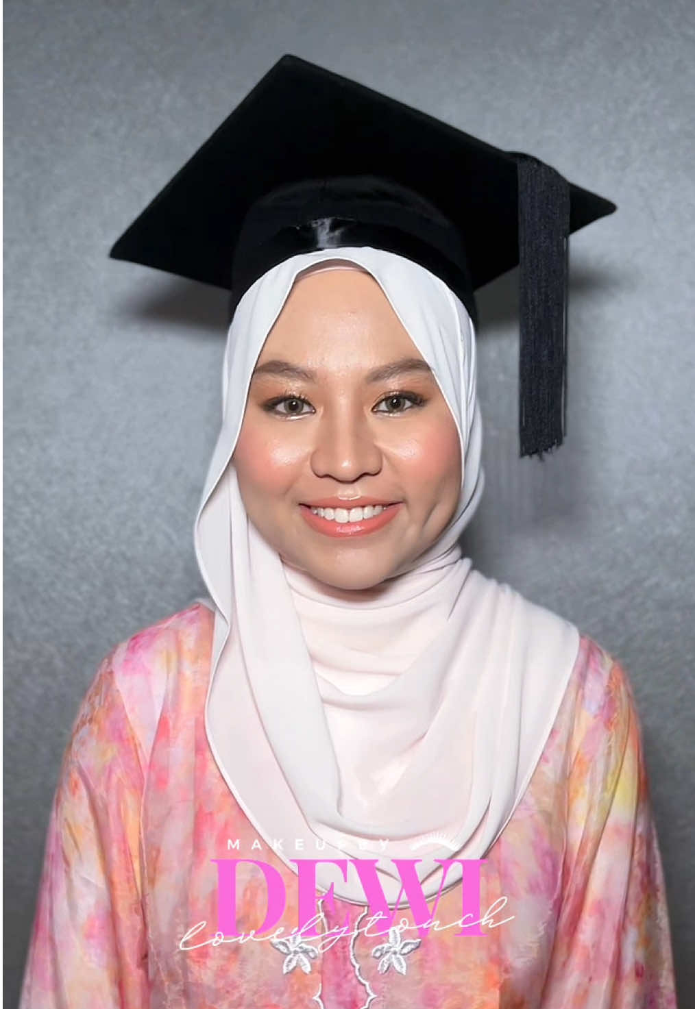 Client: Fatihah friend's  Hijab stylists: muabydewi  Event: Convocation  📍: Shah Alam #muaselangor #muajalankebunshahalam #muaseksyen7 #muakonvoshahalam #makeupconvocation #hijabstylistshahalam #konvouitm #hijabstylistjalankebun #uitmshahalam #makeupconvomurah #muajalankebunbaru 