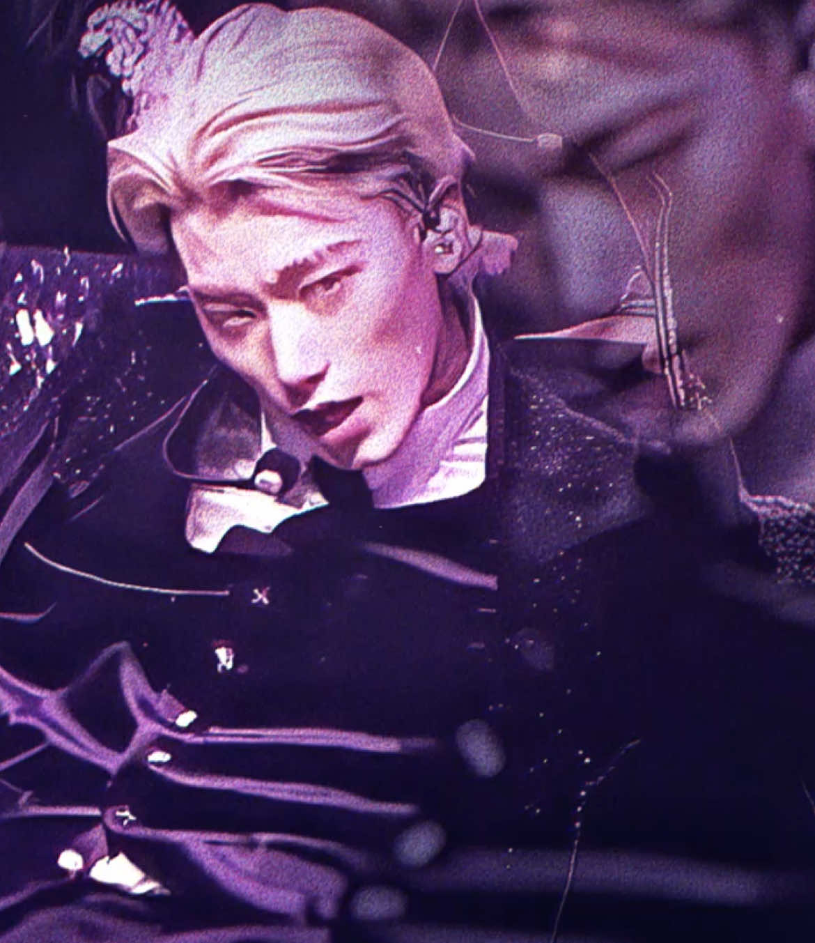 THE stage presence god idc (i don't like this at all oml but we move)sdt: @zhrtts @mia #san #choisan #sanedit #ateez #ateezedit #kpop #kpopedit #kpopfyp #viral #explore #foryou #fyp dts: @yunhwa @kilo ♡ @azi @May 𐙚 @corey 