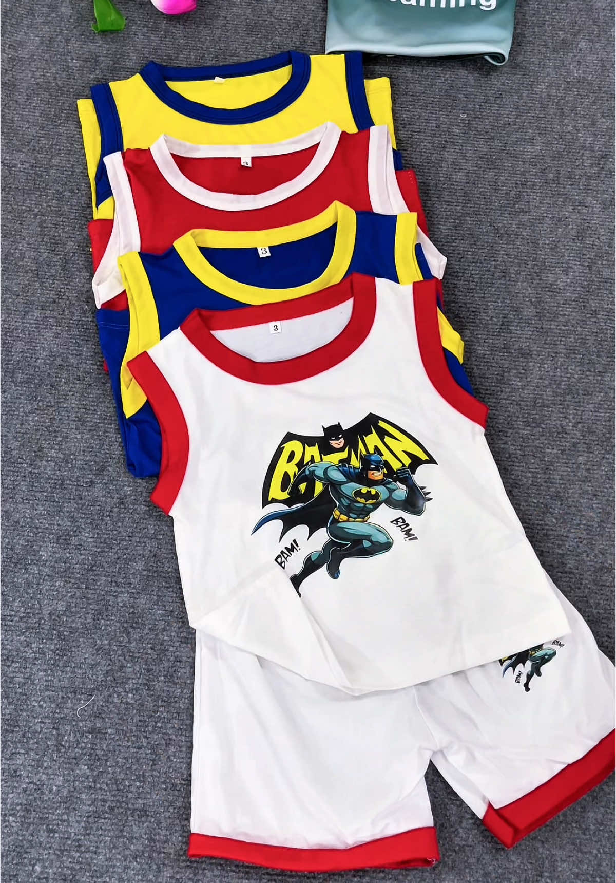 D8-Combo 4 bộ quần áo sát nách#thoitrangtreem #quanaotreem #xuhuongtiktok #mevabe #viralvideo #bomuahechobe #xuhuong #bothunchobe #nuoicon #bocottonchobe #bothethaochobe #bobalochobe 