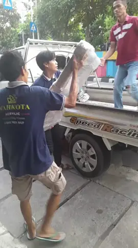 Butuh Akrilik Custom? Serahkan ke ahlinya! Desain bebas, hasil presisi. Kami juga bisa menerima jasa poles costom akrilik dan bending. 📩 DM Mahkota Akrilik sekarang! ✔ Semua bisa custom sesuai desain yang Anda inginkan! Hubungi kami untuk informasi lebih lanjut dan pemesanan: WhatsApp: https://wa.me/6285880399600  https://wa.me/6281510215127