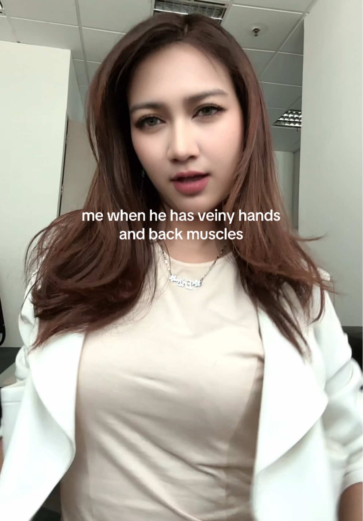 pool full of liquor I’ma dive in it💋