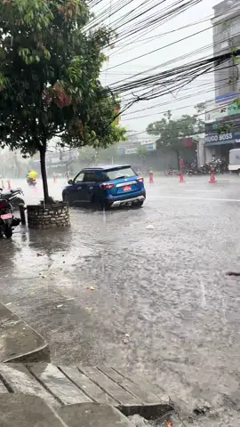 Pokhara right now …. Heavy rainfall and hailstone🥹#fyp #foryoupage #pokhara #miniflood 